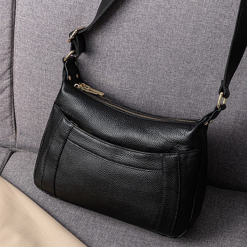 vandee斜背包包女2022新款时尚百搭头层牛皮单肩包女休闲妈咪包斜挎包