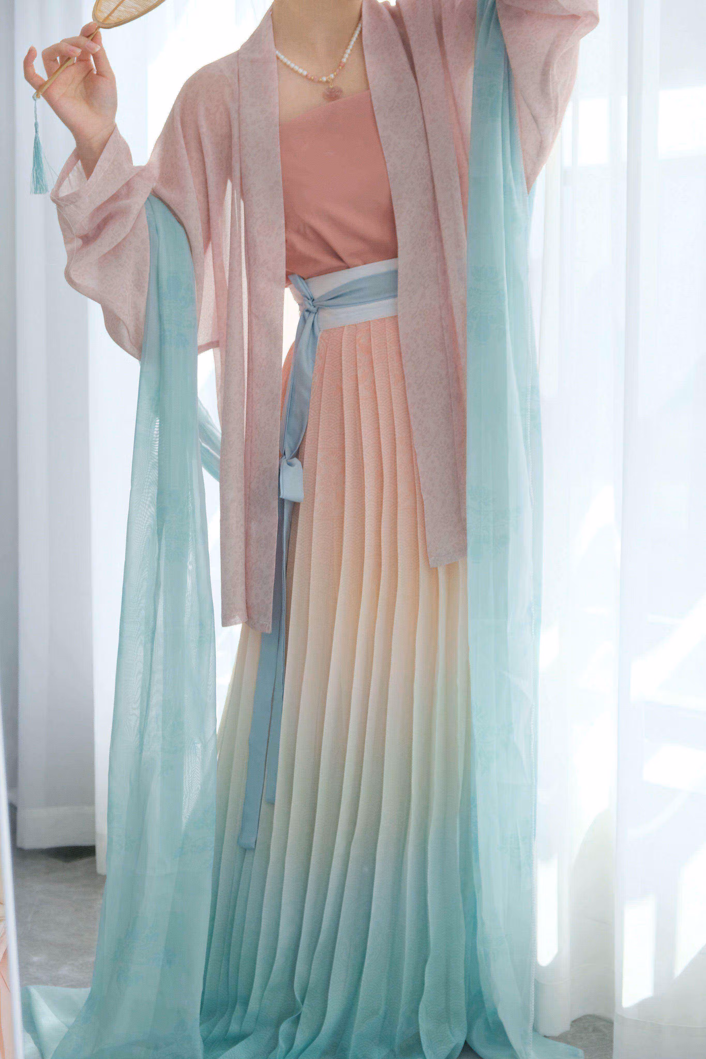 莺舞韵映春涧汉服宋制女飞机袖吊带一片式褶裙汉服春夏新款 粉色飞机