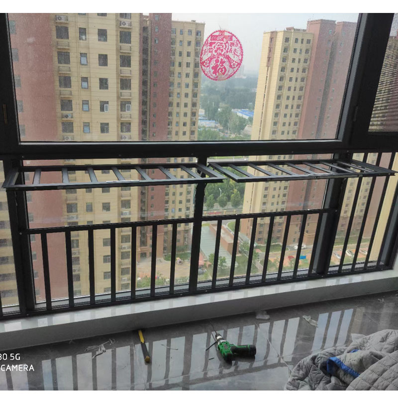 落地窗护栏阳台窗户防护栏多功能折叠晾衣架折叠家用室内两用可折叠铝
