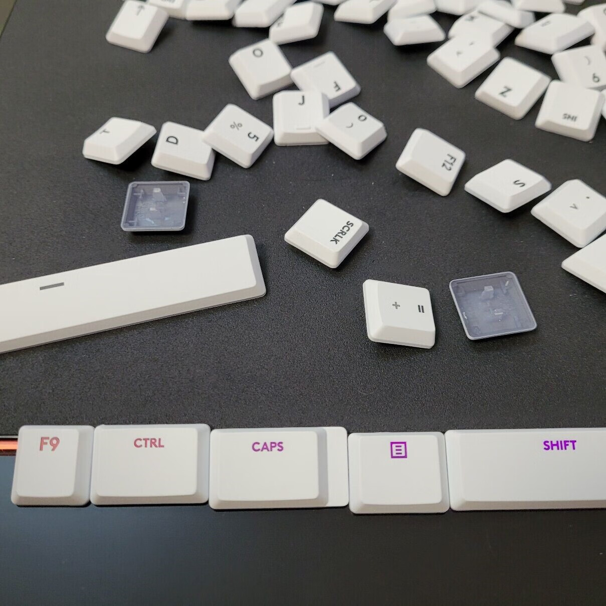 工马g913键帽罗技g913tklg915tkl黑白紫蓝色二代矮轴透光车载 黑色小