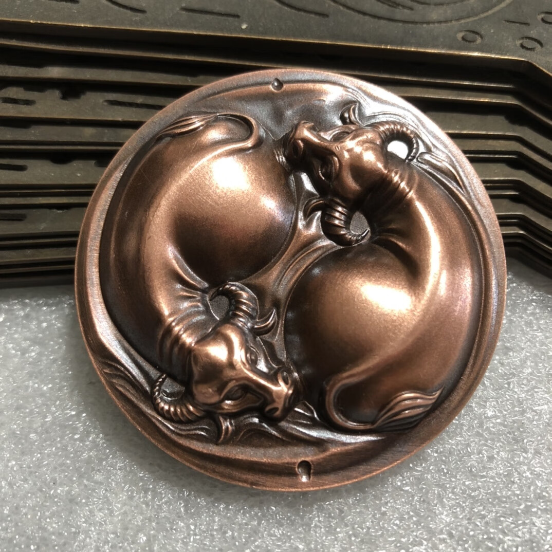 俏丹娜纯铜紫色时来运转扭转乾坤背八卦铜章手把件书房镇尺镇纸送人