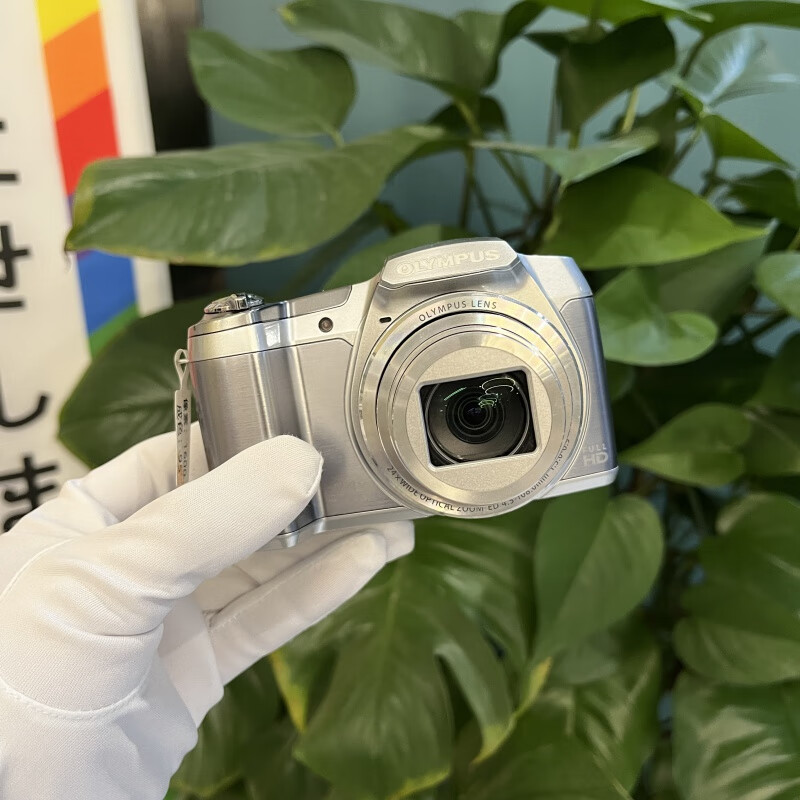 奧林巴斯（OLYMPUS）/ 奧林巴斯 CCD復古膠片氛圍感熱門(mén)數碼相機學(xué)生校園 sz16 / 95新 1600w像素 24倍長(cháng)焦