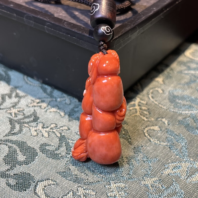 典作（Dianzuo）臺(tái)灣莫莫深海珊瑚整料手工雕刻福祿雙全葫蘆吊墜 3號(hào)