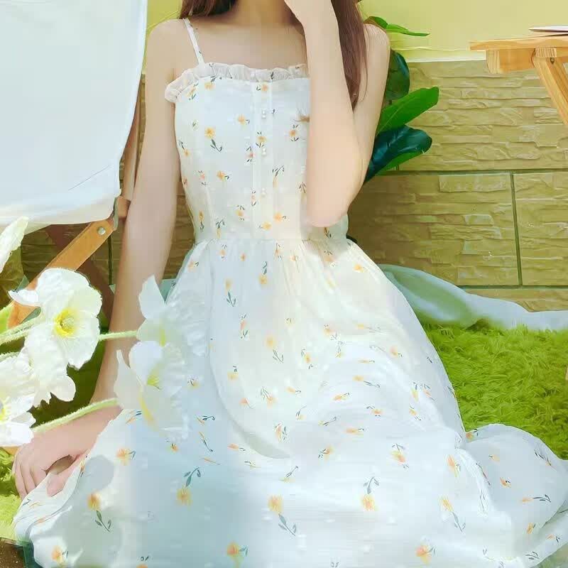 向晓西海边度假穿的沙滩裙雪纺拖地长裙森系温柔风碎花白色吊带连衣裙
