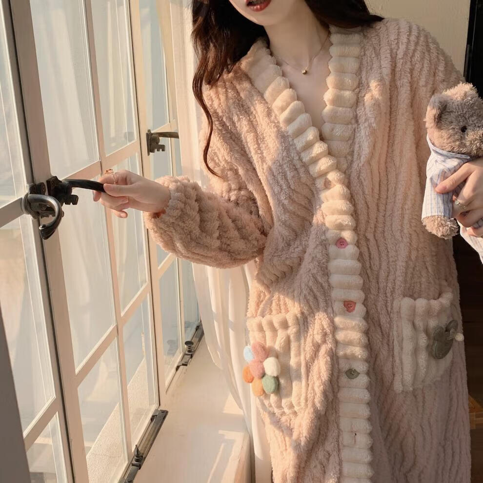 宝娜斯珊瑚绒睡衣女冬季加厚加绒卡通少女草莓小鸭长款睡袍居家服 彩虹睡袍-绿色 均码 (适合80-160斤)