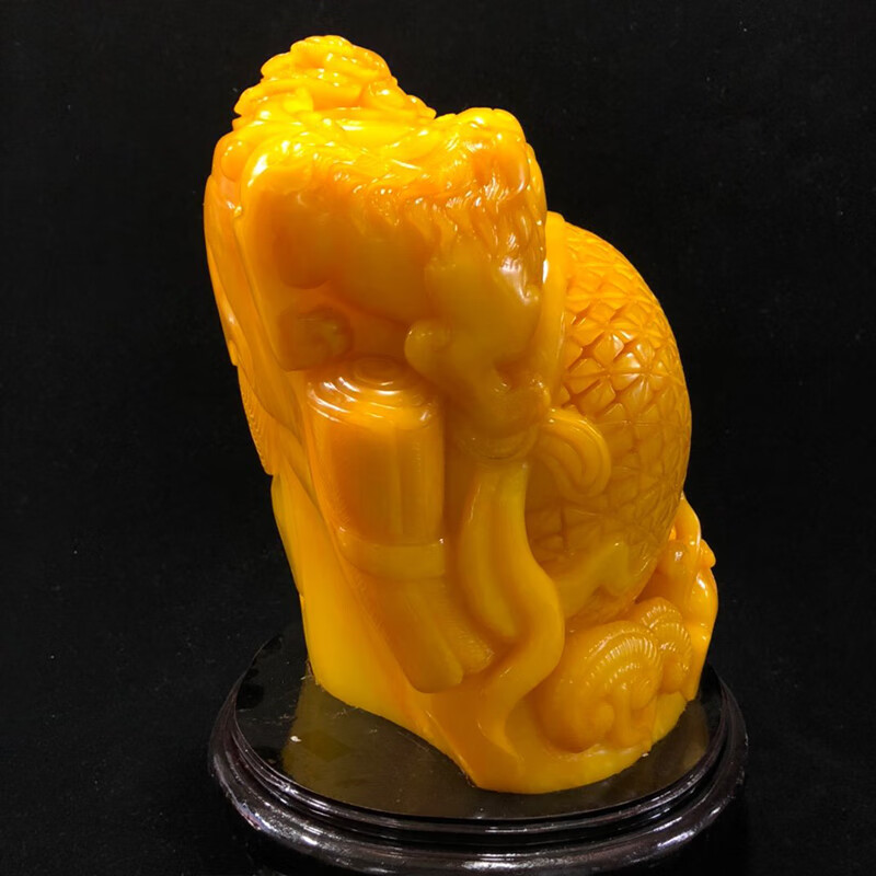 gh0335珍藏精品 寿山石鸡油黄田黄石【古兽】摆件