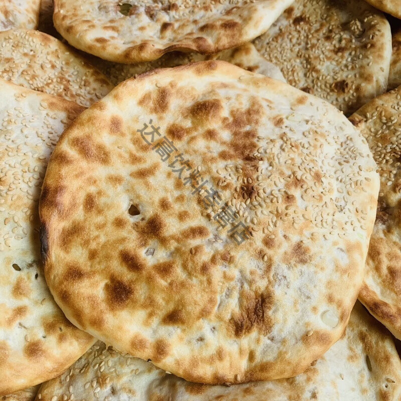 食芳溢山东省博山焦庄烧饼特产淄博芝麻饼传统烤制猪肉包装缸炉早餐