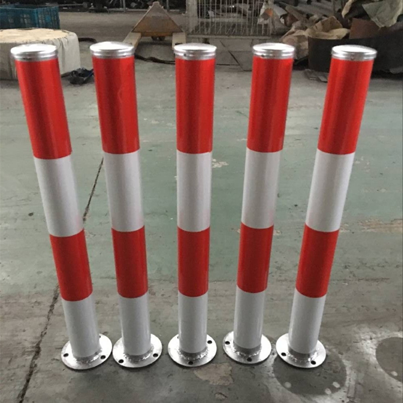 适用于镀锌钢管警示柱红白道路桩防撞柱道口桩停车桩隔离柱防撞杆铁