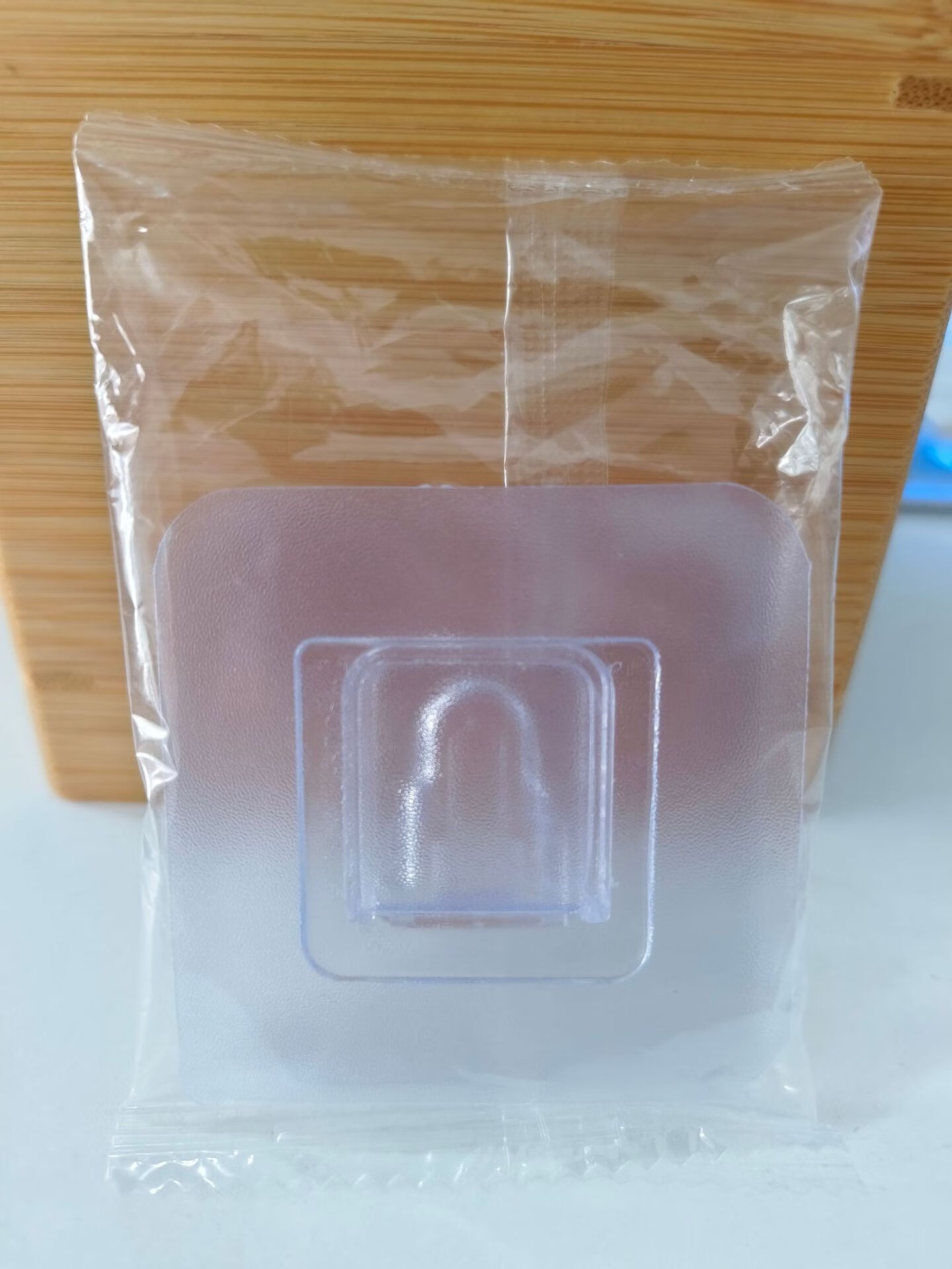 雅挂无痕子母扣免打孔插头挂钩强力贴路由器固定壁挂粘钩收纳挂扣