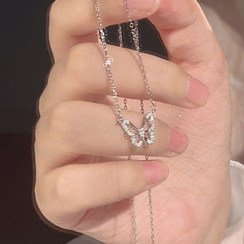 珂兰珂兰蝴蝶项链ins小众甜美简约女生锁骨链情人节生日礼物 镂空蝴蝶