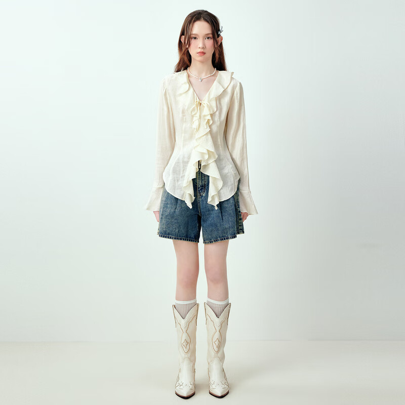 乐町甜美少女感白色荷叶边衬衫女夏季新款时尚百搭肌理感衬衣 米白（现货） S