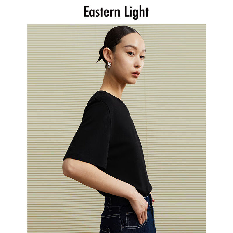 乙来(EASTERN LIGHT)【100%日本进口三醋酸】短袖T恤女内搭打底衫 上衣-优雅黑 M 乙来(EASTERN LIGHT)【100%日本进口三醋酸】短袖T恤女内搭打底衫 上衣-优雅黑 M