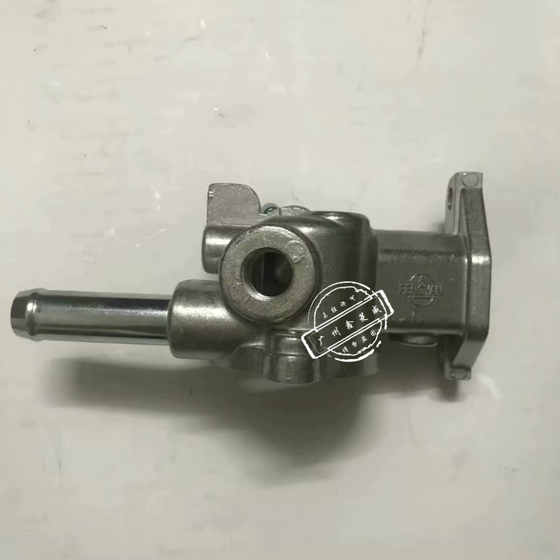 三菱帕杰罗v31 猎豹黑金刚4g64 节温器座 节温器壳体 底座 v31/化油器