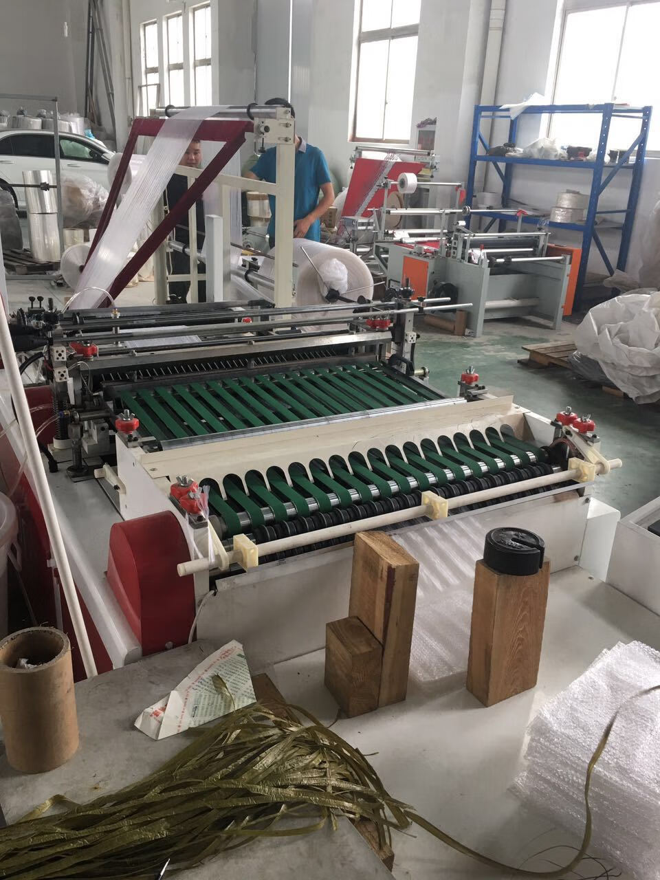 厂家供应 1000型气泡膜制袋机 大型珍珠棉制袋机 气泡膜机器 1000型