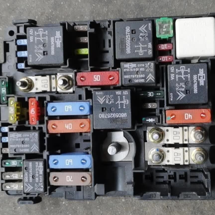 标致4008 5008 全新308 408雪铁龙c5c6天逸发动机机舱保险丝盒bsm