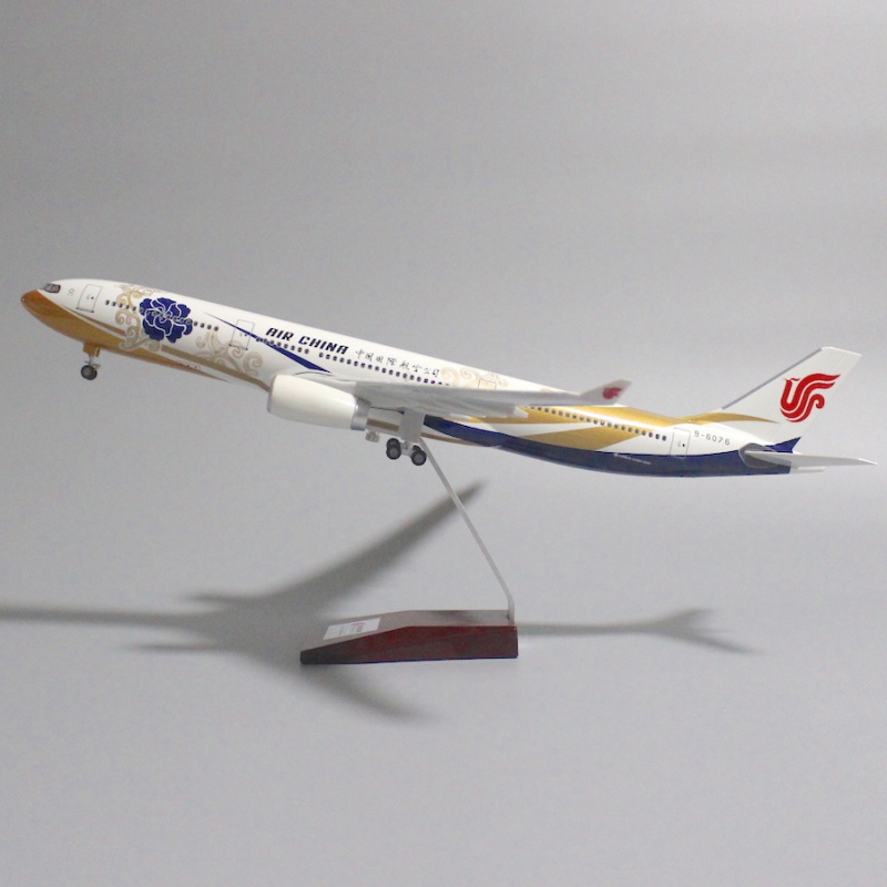 空客a330飞机模型1:125航空航模47cm带轮子带灯收藏摆件 国航a330紫宸