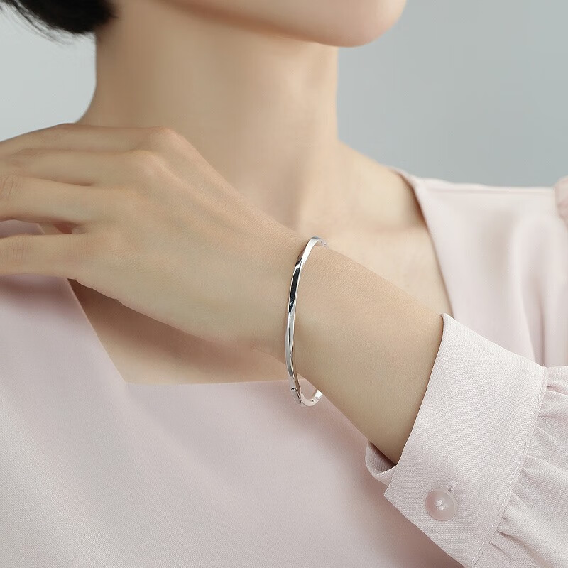 2026年铂金手镯哪款好?这7款设计独特、品质优良,超值得入手,快来看看哪个最适合你-图片5