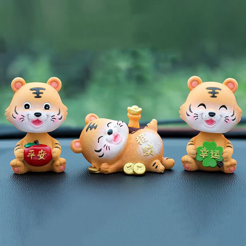 自由牛 汽车摆件虎虎生威卡通可爱公仔车载摆件虎年车内饰品 小萌虎