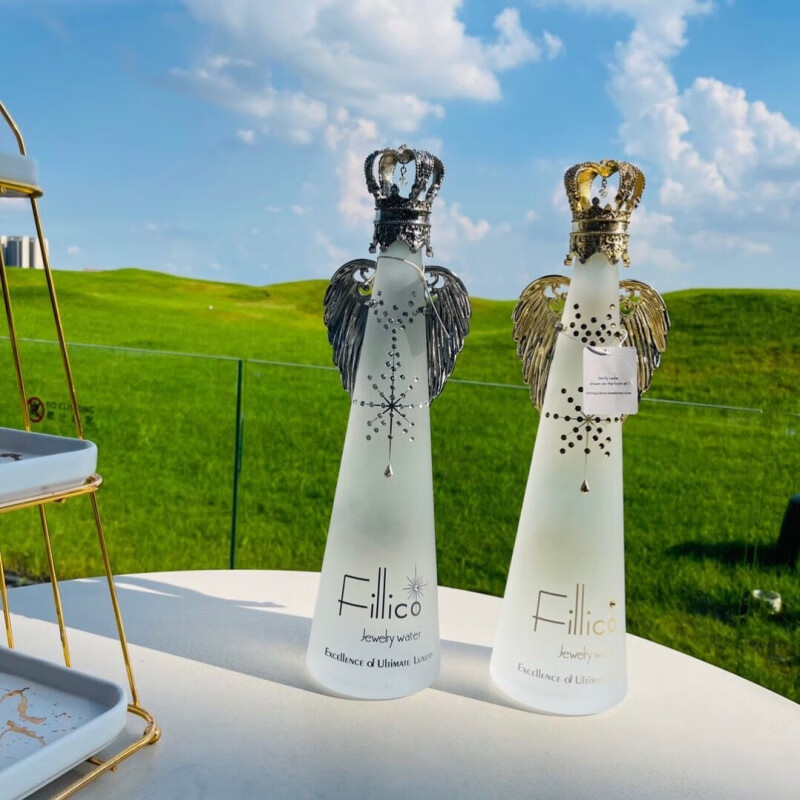 i莫迪利亚尼 矿泉水fillico莫迪利亚尼矿泉水神户水瓶菲丽高皇 金色