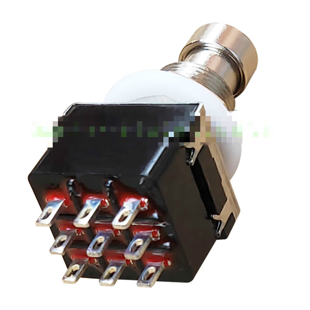 3pdt9脚效果器脚踏开关金属按钮开关脚钉踩钉直通转换开关 黑色