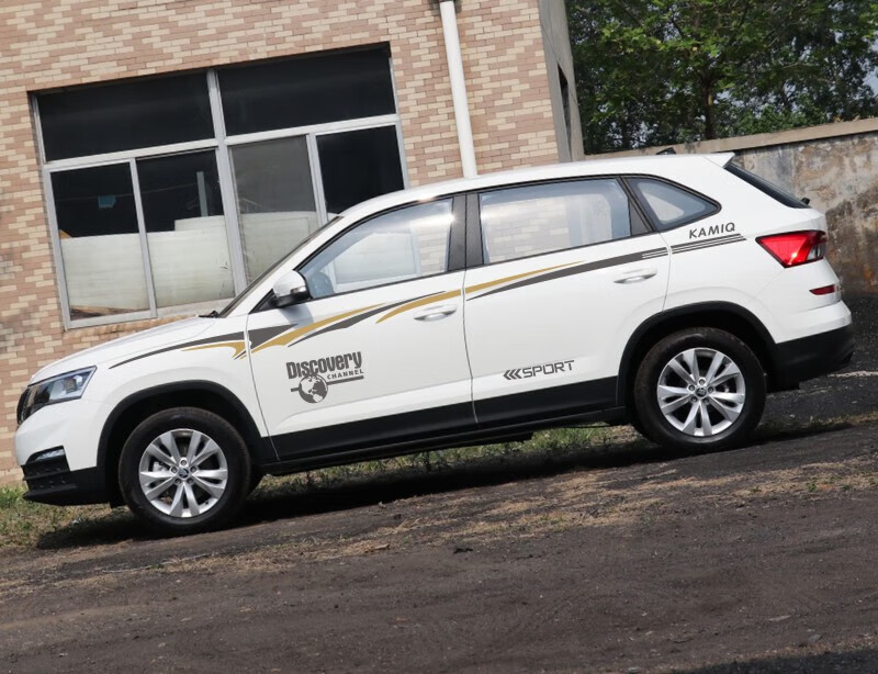 适用于斯柯达柯米克专用车贴腰线装饰贴纸柯米克改装车身拉 款式1深灰