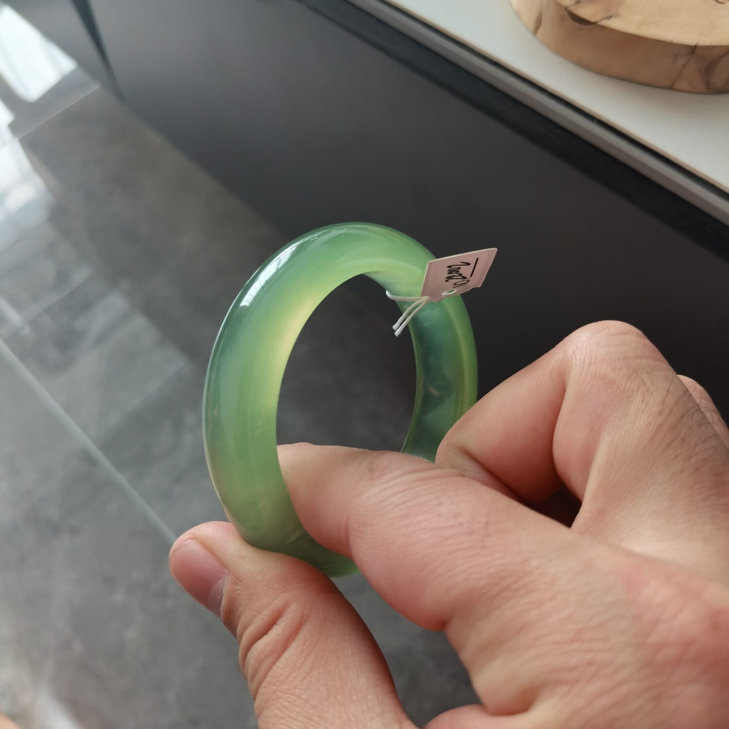 岫玉手镯口径53默认微瑕 绿 口径53