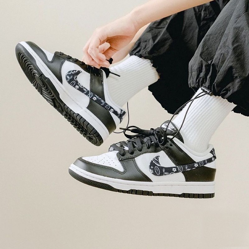 耐克(nike)dunk low 女子运动休闲滑板鞋 dm9467 白黑 腰果花dh4401