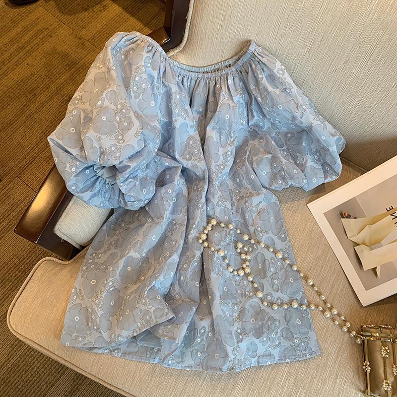 wanyi)蓝色碎花泡泡袖衬衫女夏季薄款设计感小众法式露肩短袖一字肩上