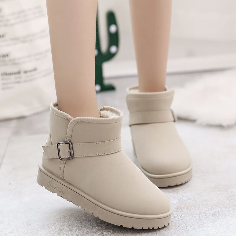 防寒雪地靴女鞋短筒冬季保暖棉鞋学生休闲加绒加厚韩版平底防滑女靴