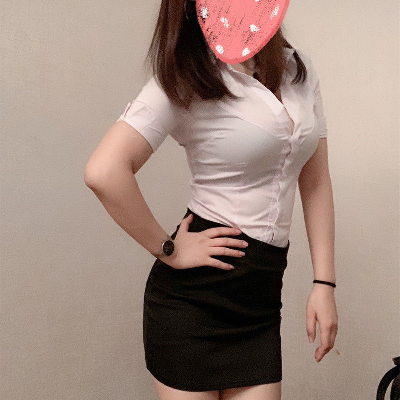 辛皇 緊身顯胸主播女裝V領(lǐng)長(zhǎng)袖襯衣氣質(zhì)修身性感網(wǎng)紅白襯衫女 短袖+黑色包臀裙（裙長(zhǎng)32cm） 2XL 110-120斤