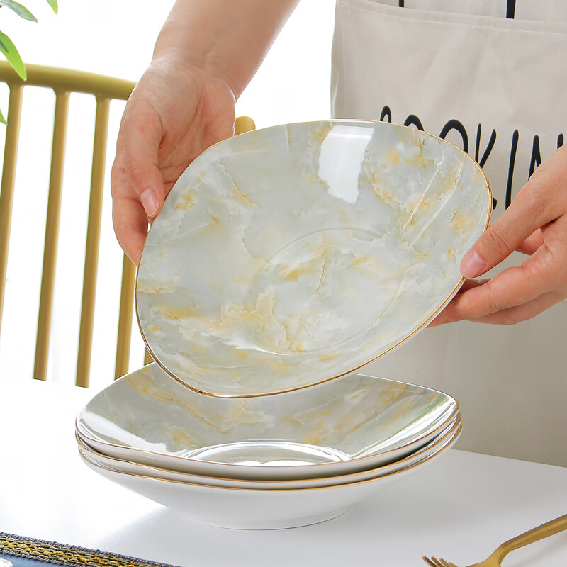 骨瓷深盘创意盘子不规则家用装菜盘饭盘汤盘金边陶瓷三角形碟子 跃眄