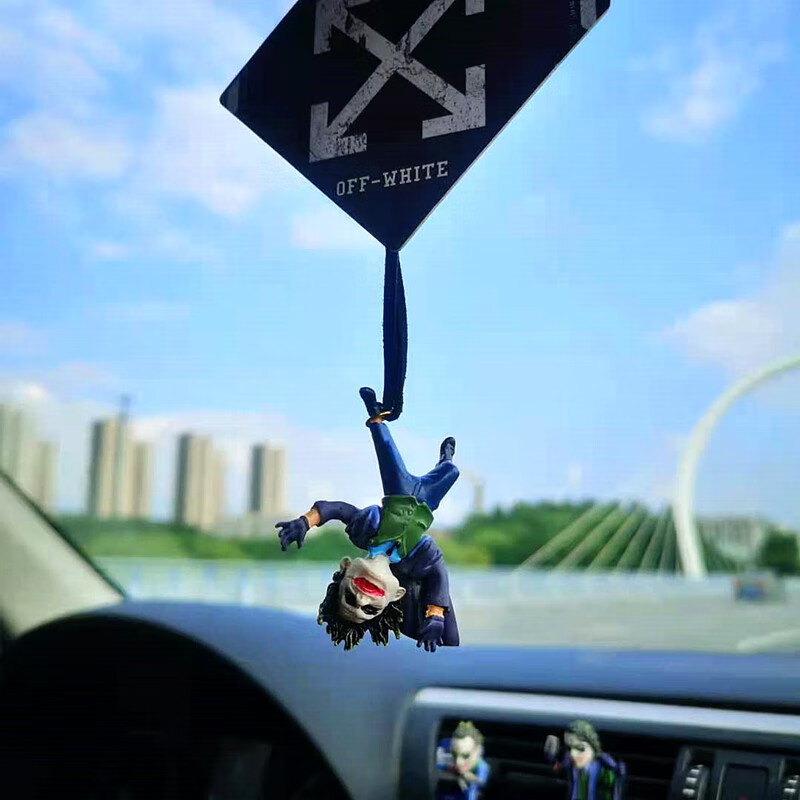 希斯莱杰汽车摆件黑暗骑士小丑车内挂件希斯莱杰汽车后视镜吊饰创