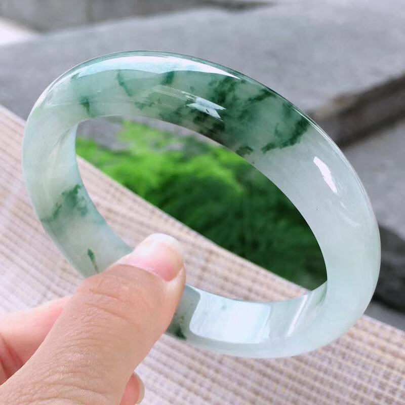 金翠羽缅甸翡翠冰糯种玉镯子飘花手镯玉石处理独龙玉飘绿玉镯子玉石