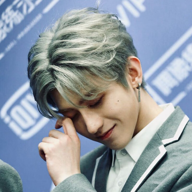 千叶繁蔡徐坤同款中分假发奶奶灰假发男刘海短卷发韩版帅气时尚自然