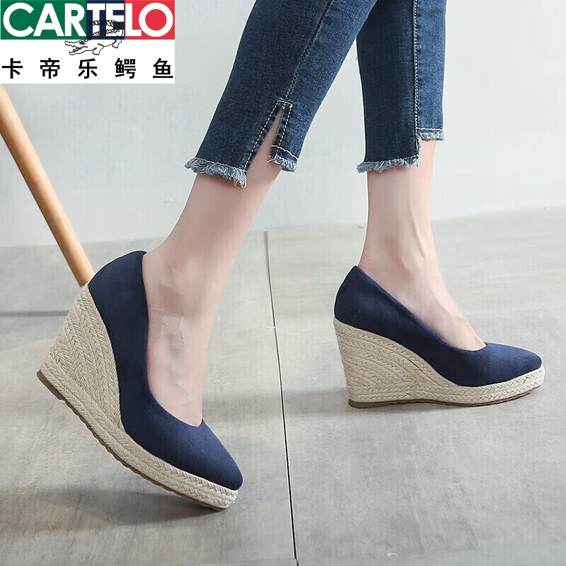 卡帝樂鱷魚（CARTELO）坡跟單鞋女2025春秋季新款淺口時尚尖頭厚底防水臺草編鞋超高鞋 深藍色10CM（牛仔藍） 標準碼 36