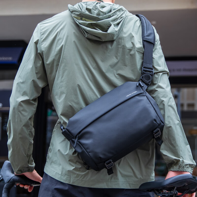 马可·莱登大容量轻行休闲百搭斜挎包时尚潮流通勤骑行机能风平板单肩包胸包