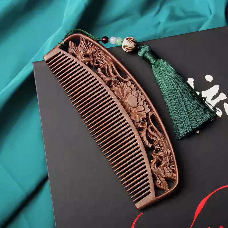 С���ӽ�˿̴ľ����Ů�ŷ�ľͷ̴���������Ա��38���˸�Ů��Ů������ ��˿̴������ڷɡ������ճ����