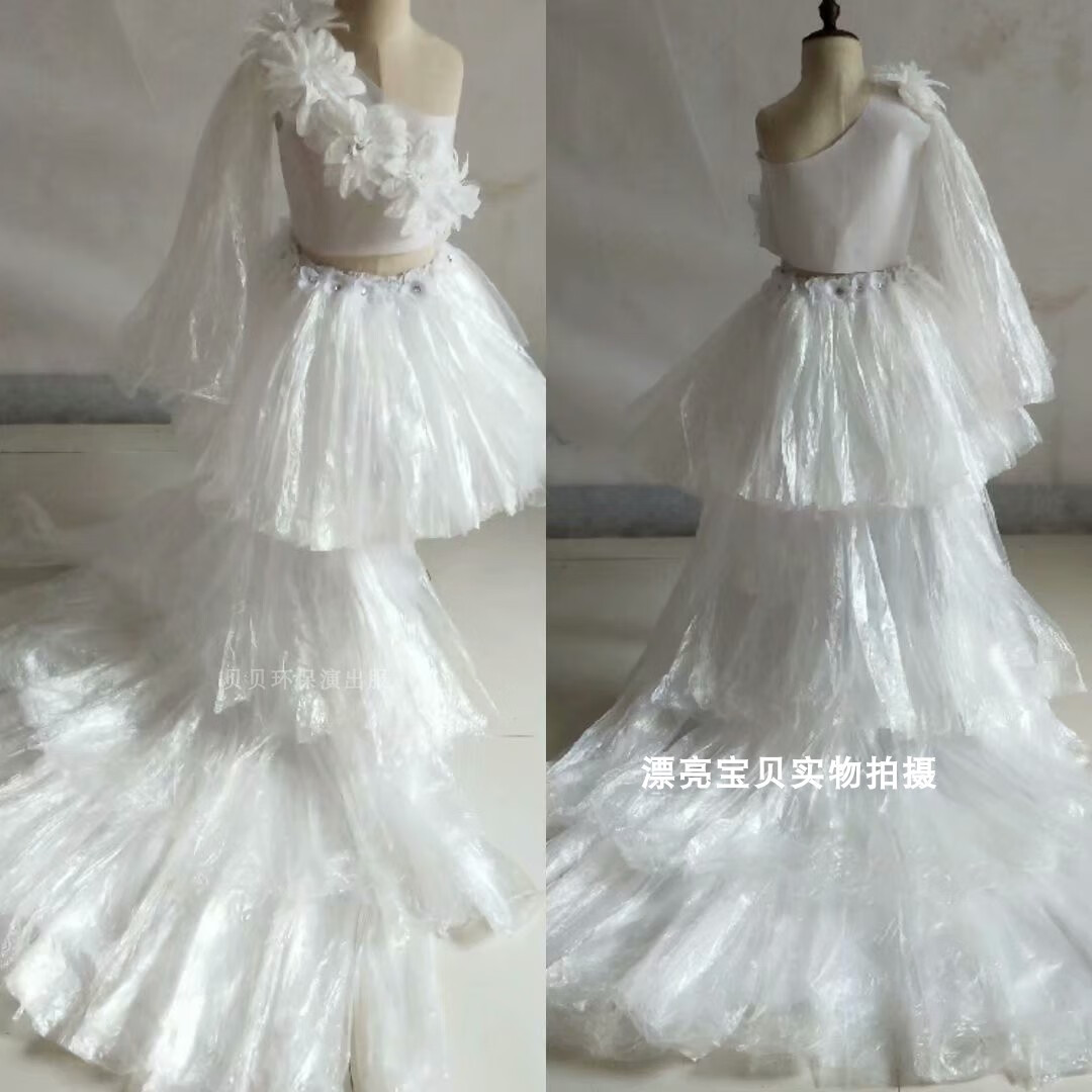 追玥梦儿童环保时装秀衣服成人亲子服装手工制作塑料袋拖尾表演服母