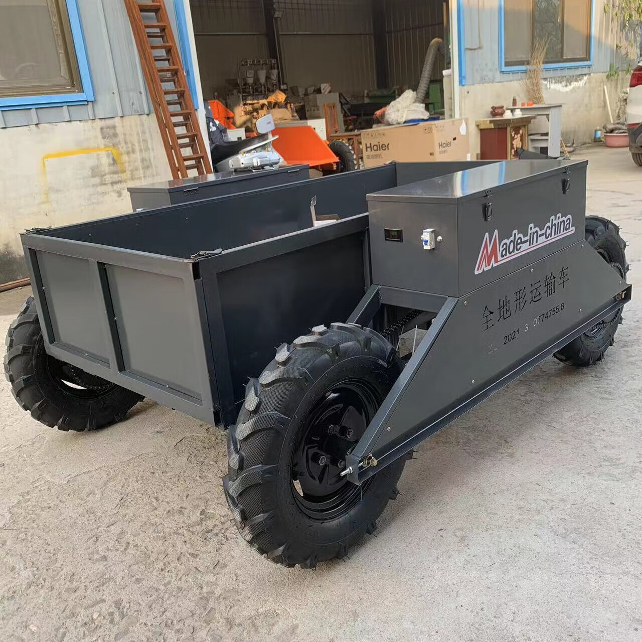 全地型运输车 新款四驱爬坡农用田野山地大棚果园丘陵搬运车 大型方斗