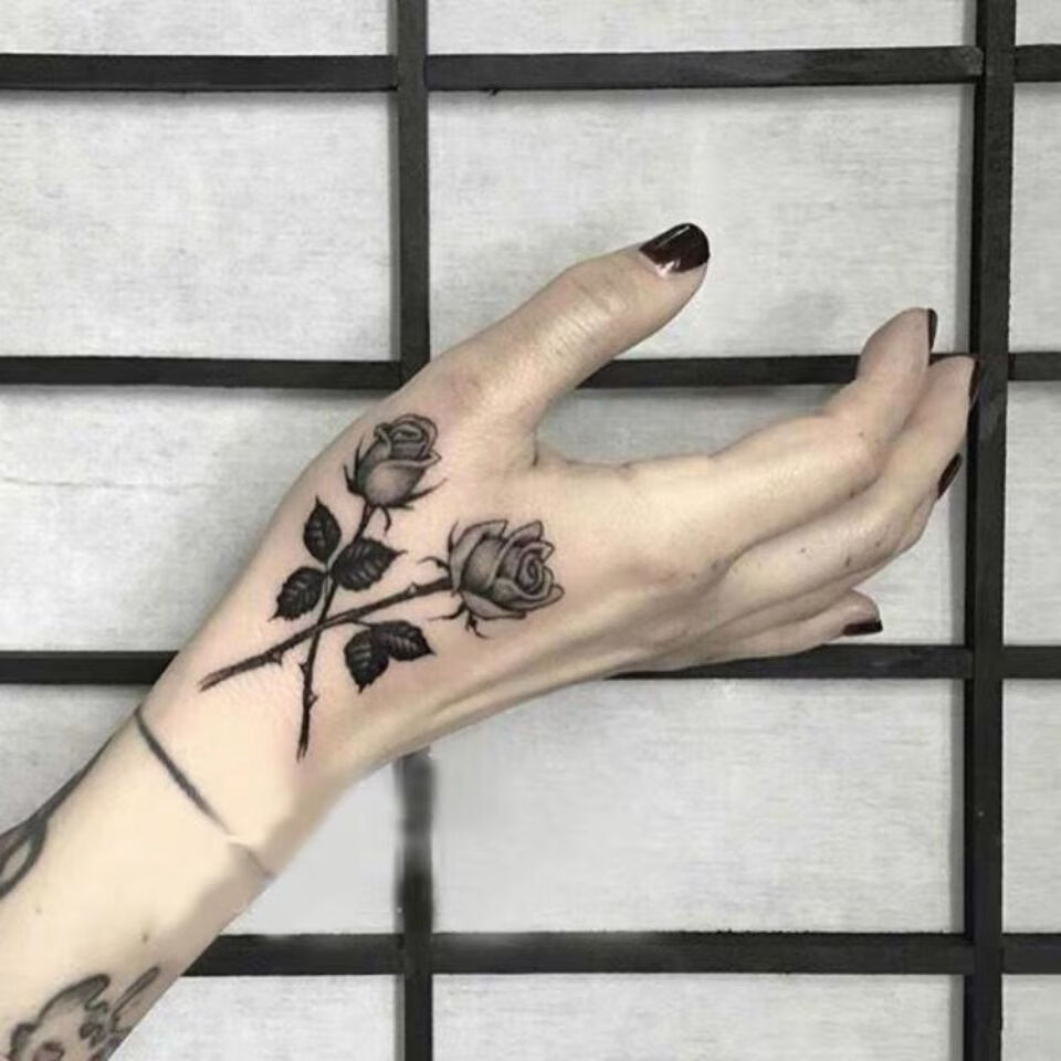 领迷风黑暗玫瑰花纹身贴女防水手臂花朵仿真社会逼真脖子纹身刺青酷
