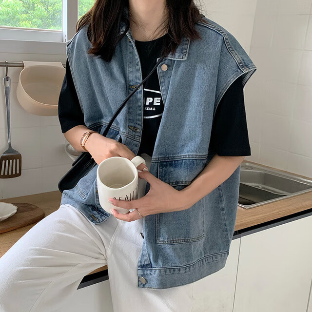 惠菱芷春天穿的无袖牛仔马甲马夹外套女坎肩外穿外搭时尚背心ins宽松