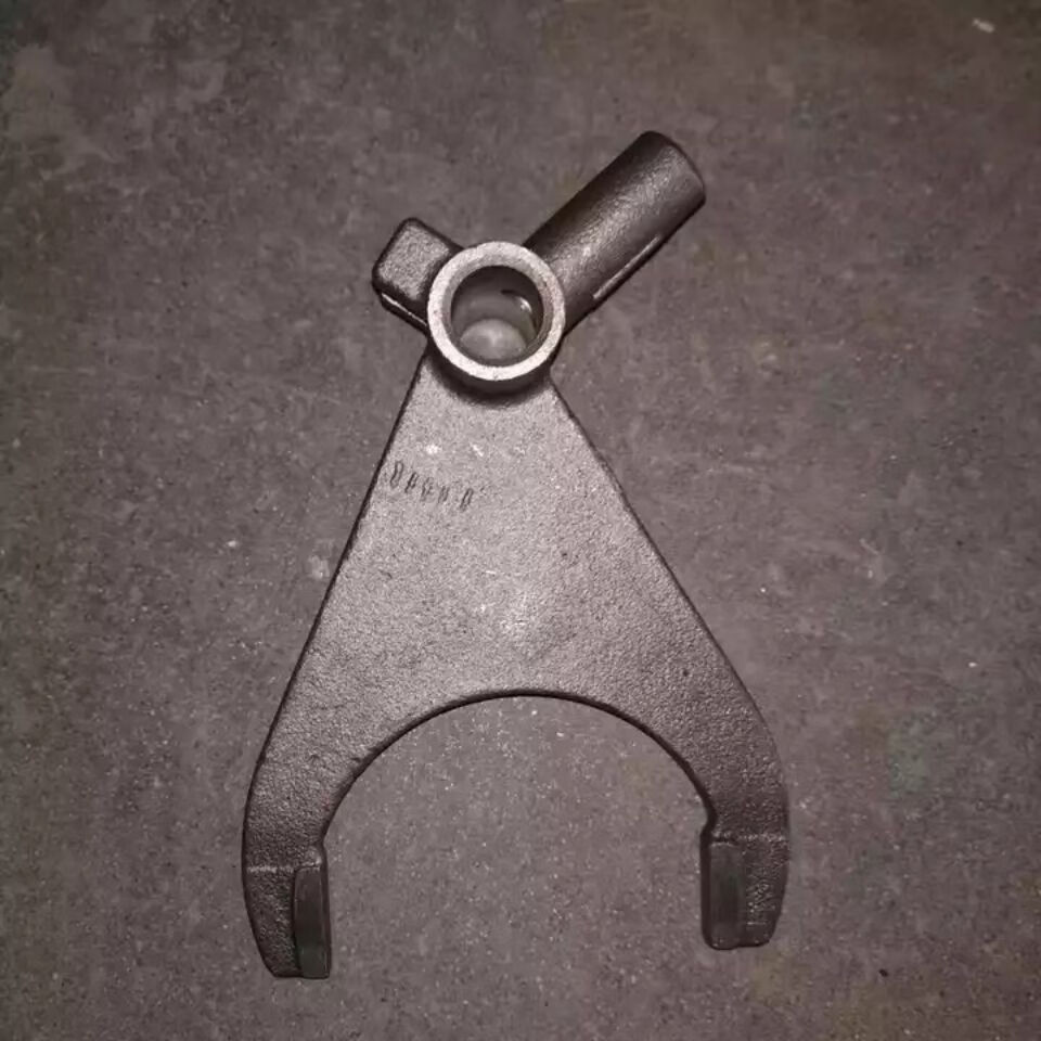 妥大师拖拉机配件农机配件 福田雷沃tb/m554/704动力输出拨叉