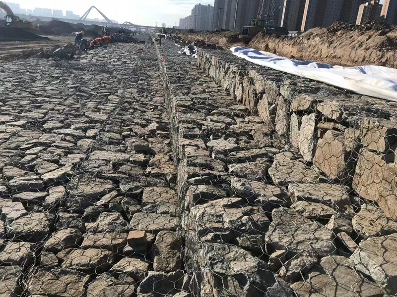 加筋石笼网河道护坡固滨笼护岸五拧格宾网铅丝笼防洪防汛石笼网箱
