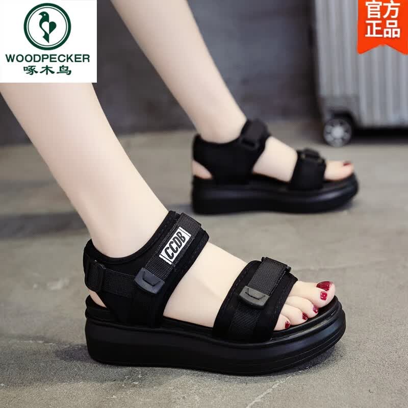 啄木鸟运动凉鞋女2024年夏新款时尚轻便百搭松糕厚底外穿沙滩女鞋子