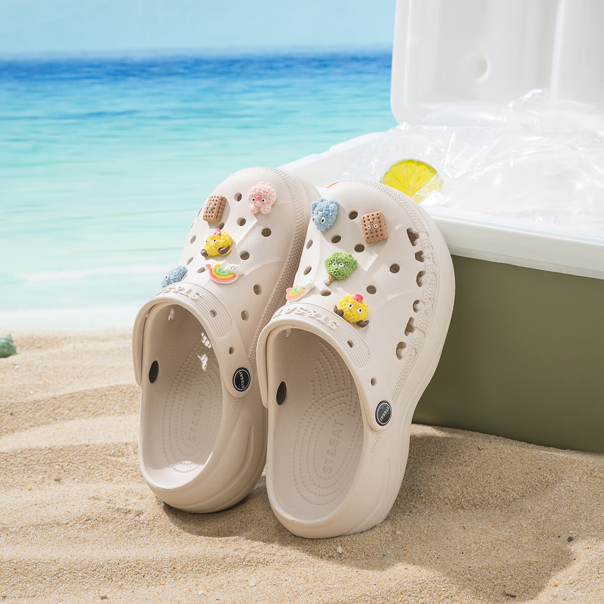 星期六2025新款可爱多巴胺洞洞鞋女春夏外穿厚底软底半拖鞋女士沙滩凉鞋 米白 37-38