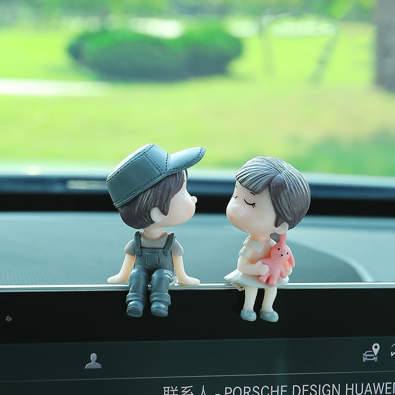 点越 汽车摆件可爱树杈情侣车内装饰卡通中控台摇摆 kiss小情侣(灰色)