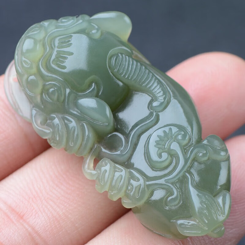 享耀精雕和田玉貔貅吊坠神兽挂件 和田玉霸气吊坠