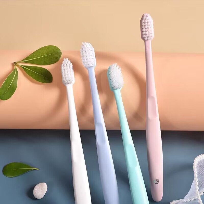 一夫(Eaff)小头成人软毛便携牙刷7103超软里特棉旅行家庭实惠装独立包装 20支装 颜色随机 20支