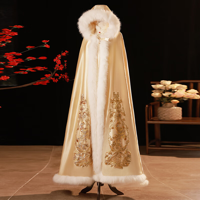 町鸾(tingluan)斗篷披风汉服女汉服古装披风斗篷古风长款金色秀禾服