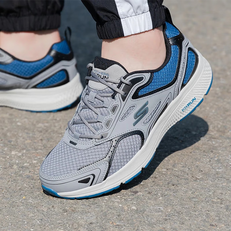 斯凯奇（Skechers）男鞋2025秋季新款防滑耐磨运动鞋轻便透气休闲鞋软底网面跑步鞋 GYBL 39.5